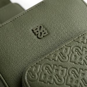 BUGATTI Rick Ross - The Boss Edition Sling Bag - PU Grit Green (SLN1004RR-KHAKI) - Cartouches Certifiees