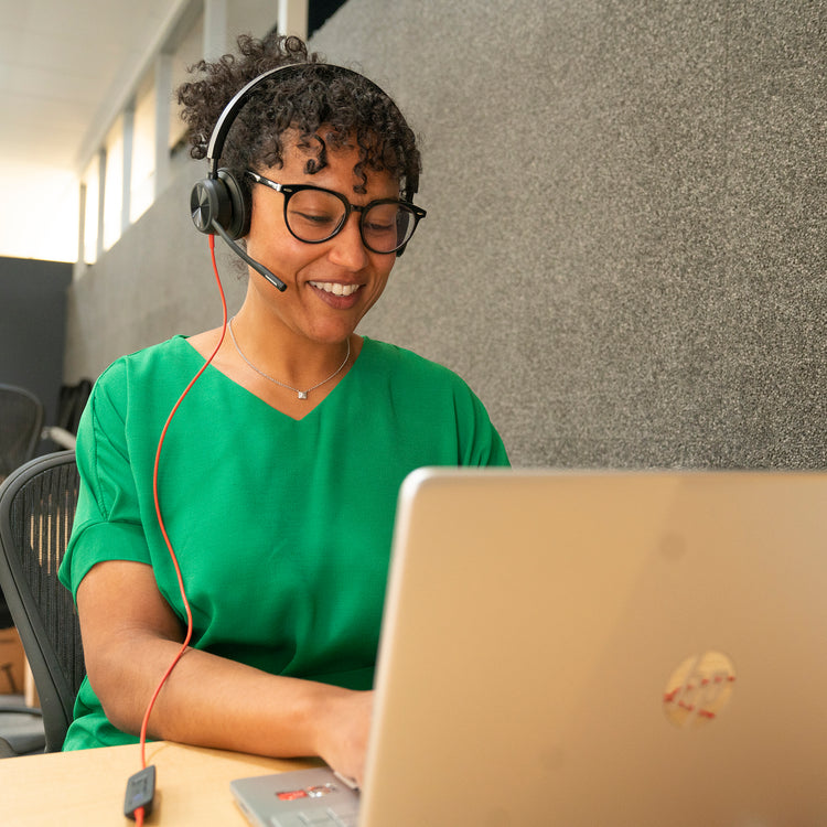 HP Poly Blackwire 8225 Microsoft Teams Certified Headset +USB-C/A Adapter TAA (7E2K8AA#ABA) - Cartouches Certifiees