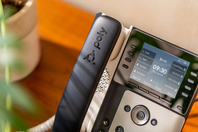 HPE HP Poly Edge E320 and PoE-enabled IP phone Black 8 lines IPS (82M88AA) - Cartouches Certifiees