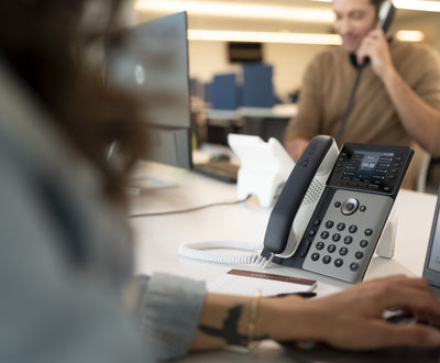 HPE HP POLY EDGE E350 IP PHONE AND POE-ENABLED WITH POWER SUPPLY-US (89B53AA#ABA) - Cartouches Certifiees