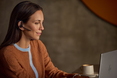 HPE HP Poly Voyager Legend 50 Headset Wireless In-ear Business/Everyday Bluetooth Black (AV4P1AA#AC3) - Cartouches Certifiees