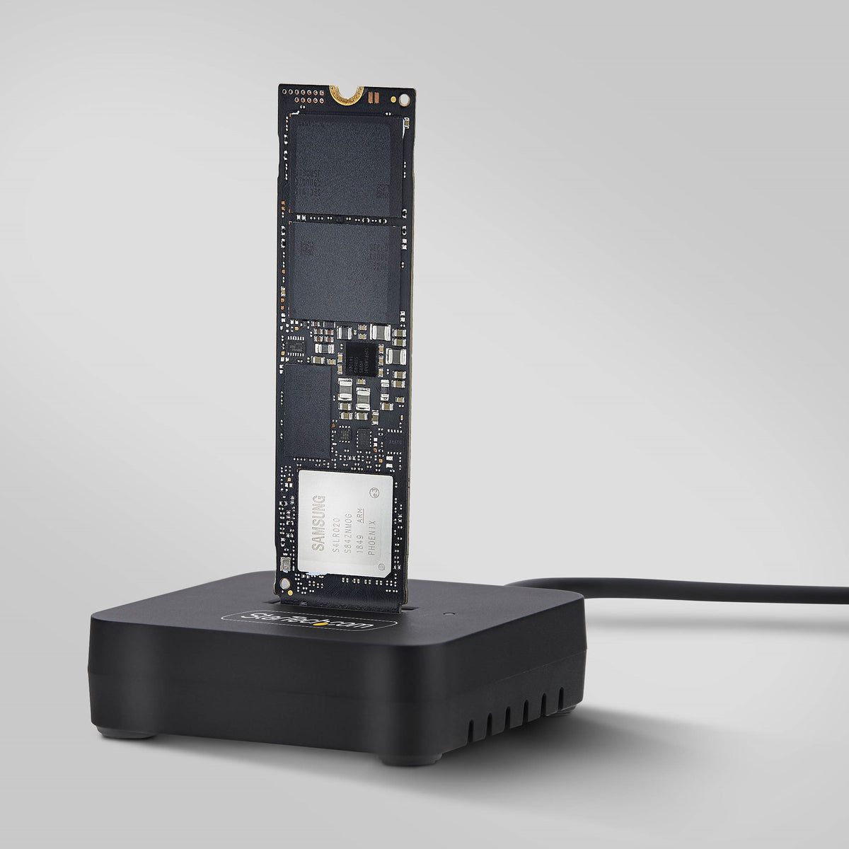 STARTECH USB-C/USB-A TO M.2 NVME DOCK ADAPTER SUPPORTS UP TO 10GBPS; DRIVERLESS SETUP FOR (1USB3-NVME-DOCK) - Cartouches Certifiees